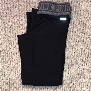 black VS PINK leggings